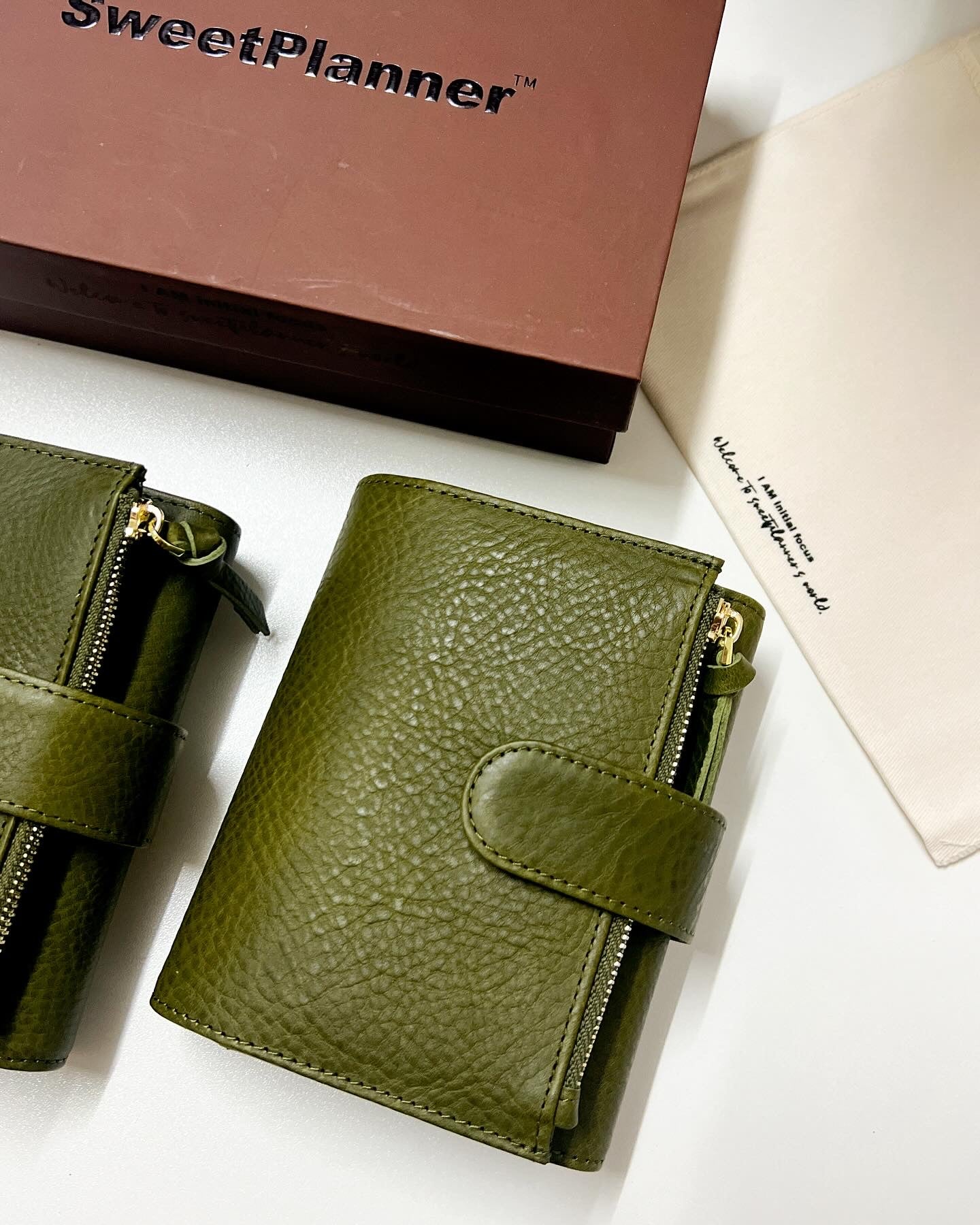 Energy Fold - Genuine Leather Cover - Trifold Pocket Ring Binder - READY TO SHIP