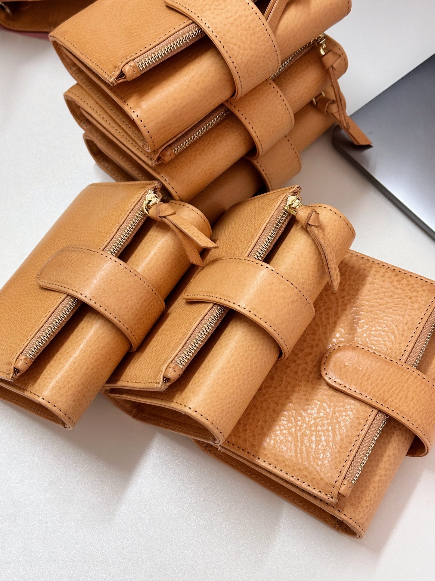 PREORDER (ship by mid-Sept) - Energy Fold - Genuine Leather Cover - Trifold Pocket Ring Binder