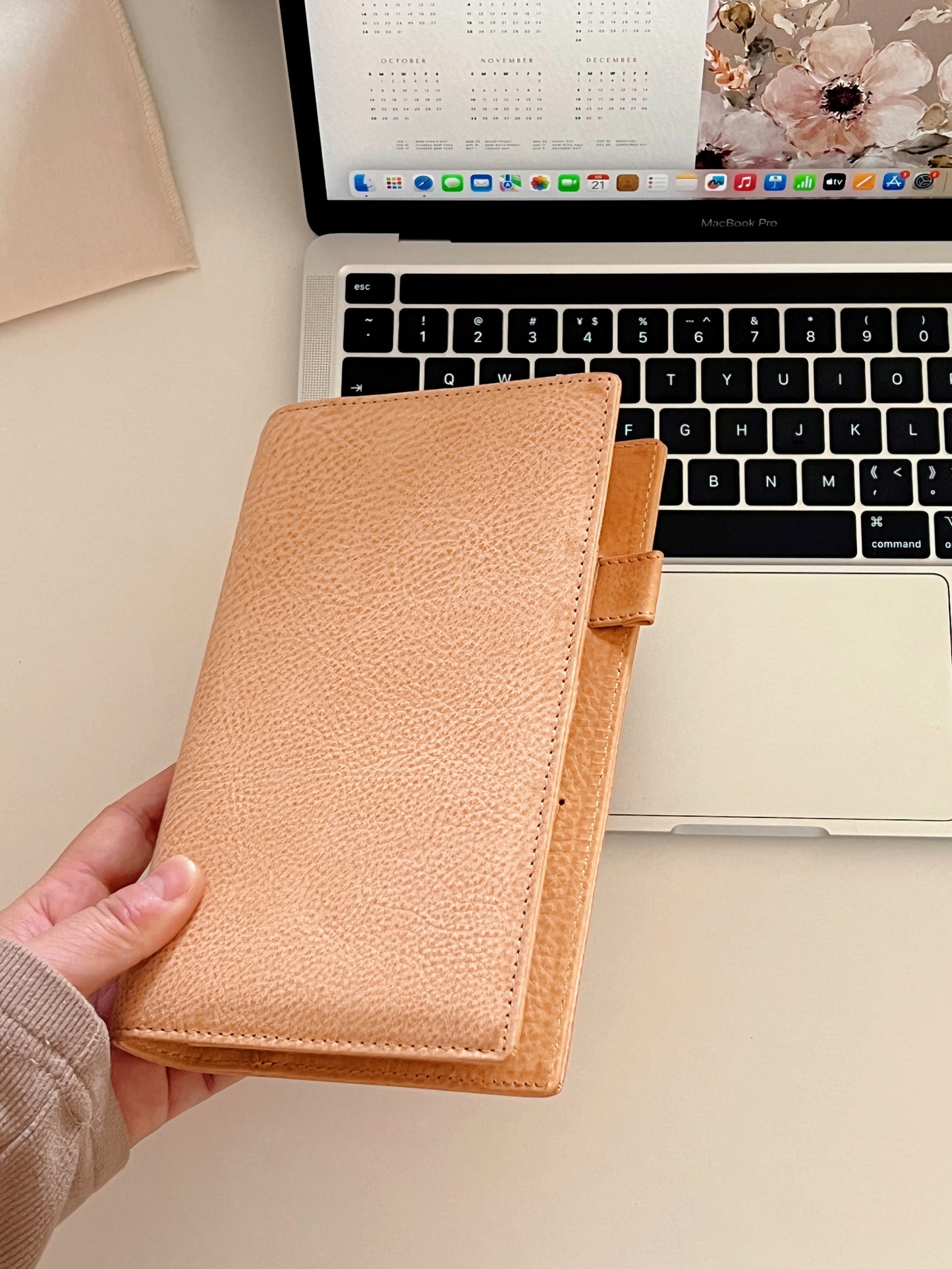 Undyed Wax Leather Ring Binder